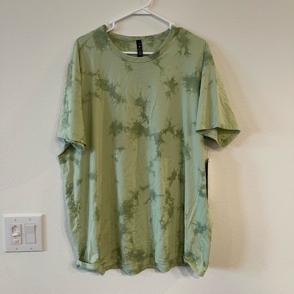 Lululemon Fundamental T size XL new with tags